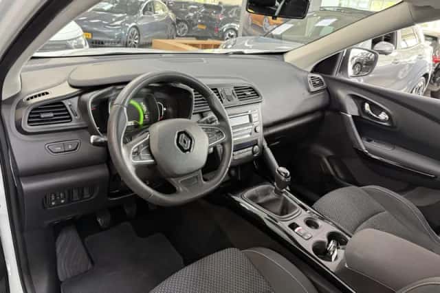 Renault Kadjar (2017) thumbnail 8