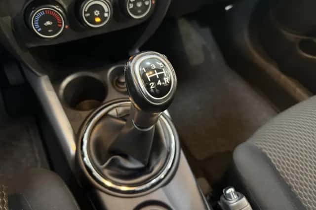 Mitsubishi ASX (2014) thumbnail 19