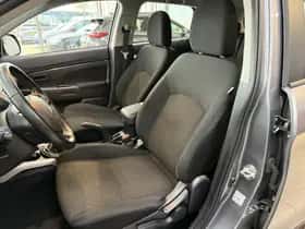 Mitsubishi ASX (2014) thumbnail 10