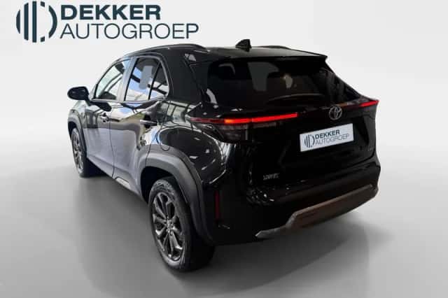 Toyota Yaris Cross (2023) thumbnail 3