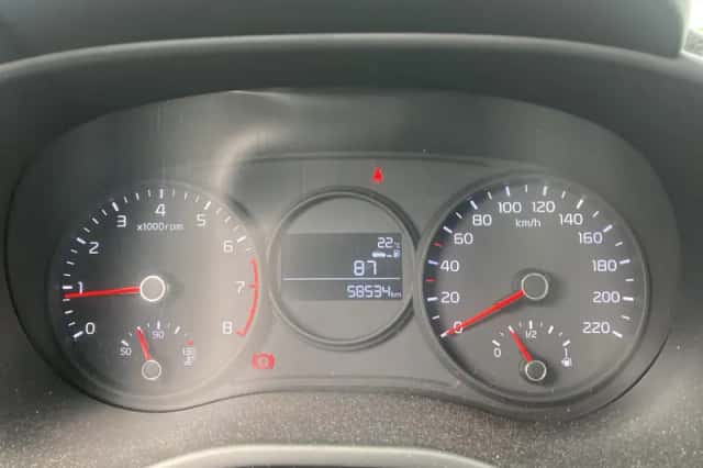 Kia Picanto (2019) thumbnail 14