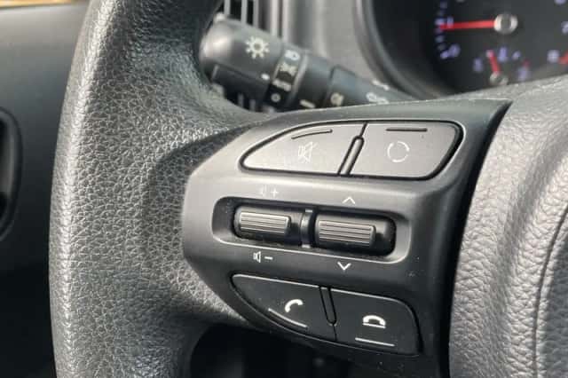 Kia Picanto (2019) thumbnail 17