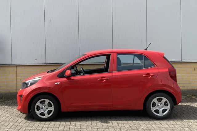 Kia Picanto (2019) thumbnail 3
