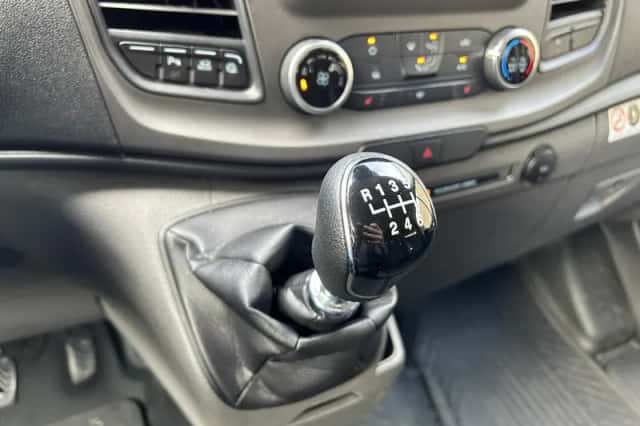 Ford Transit Custom (2023) thumbnail 13