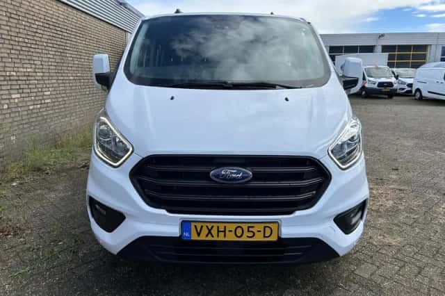 Ford Transit Custom (2023) thumbnail 4