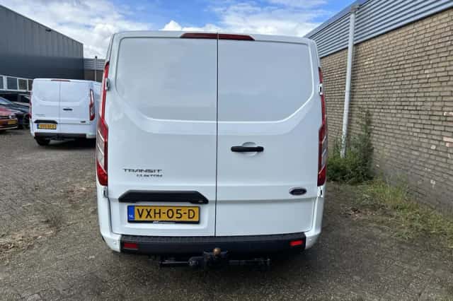 Ford Transit Custom (2023) thumbnail 6