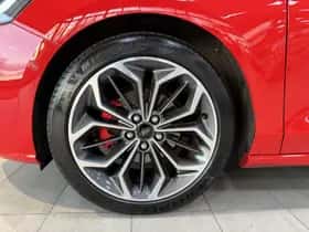 Ford Focus (2024) thumbnail 4