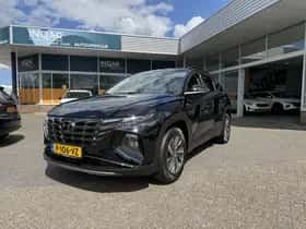 Hyundai Tucson (2022) thumbnail 2