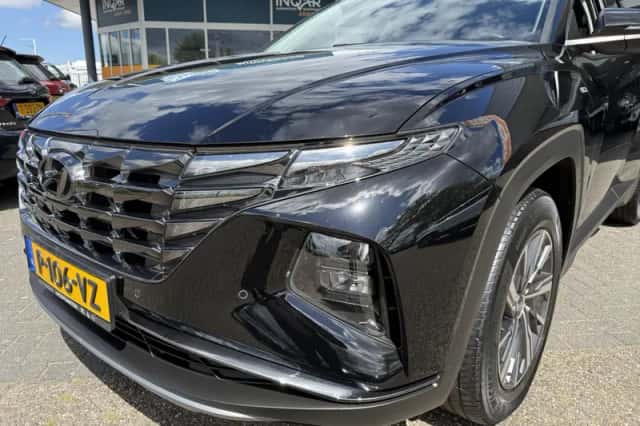 Hyundai Tucson (2022) thumbnail 12