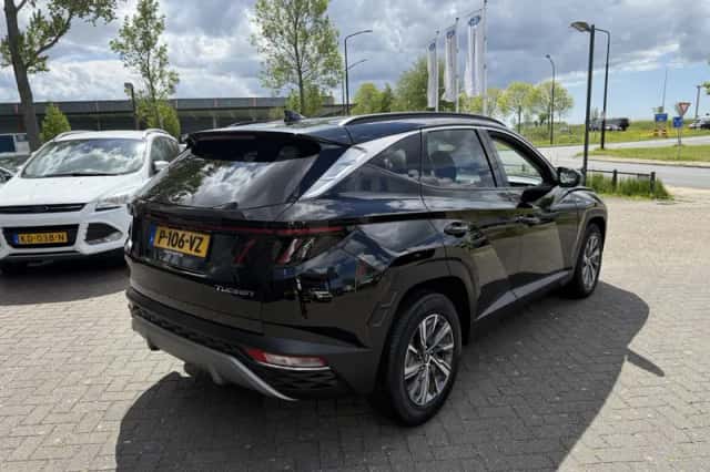 Hyundai Tucson (2022) thumbnail 4