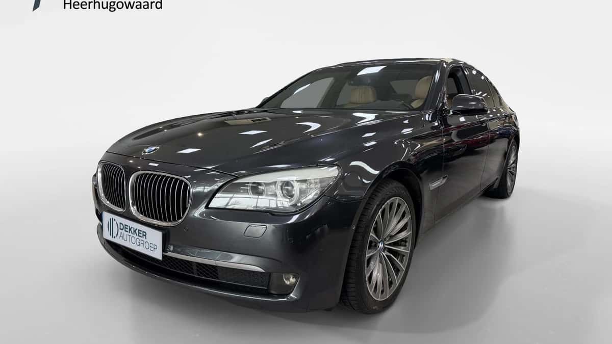 BMW 7-Serie (2009) — foto 1