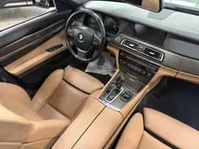 BMW 7-Serie (2009) thumbnail 11