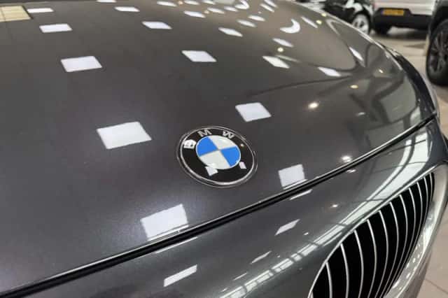 BMW 7-Serie (2009) thumbnail 12
