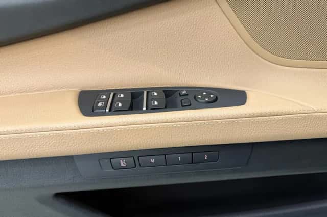 BMW 7-Serie (2009) thumbnail 20