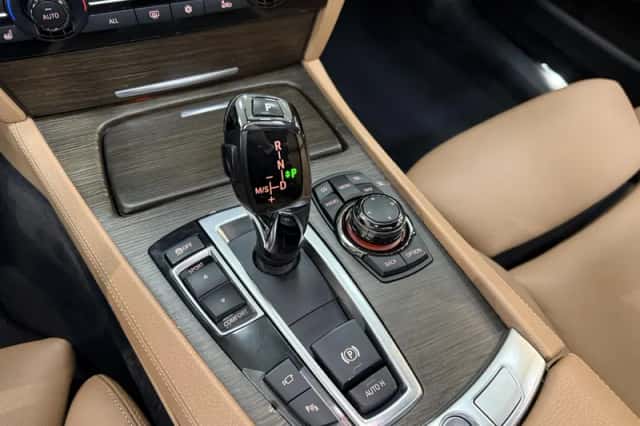 BMW 7-Serie (2009) thumbnail 21
