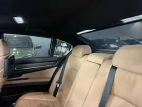 BMW 7-Serie (2009) thumbnail 29