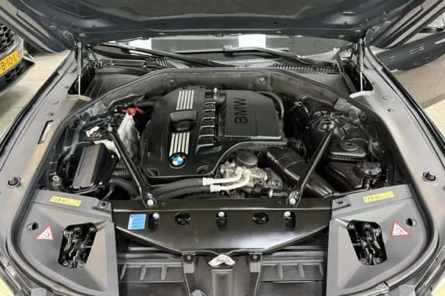 BMW 7-Serie (2009) thumbnail 30