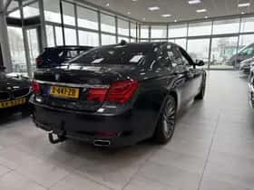 BMW 7-Serie (2009) thumbnail 5