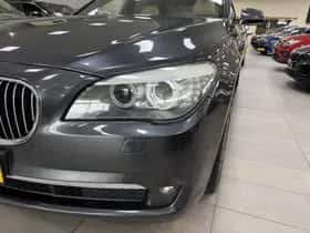 BMW 7-Serie (2009) thumbnail 6