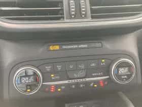 Ford Kuga (2022) thumbnail 18