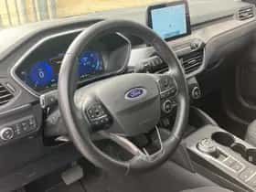 Ford Kuga (2022) thumbnail 10