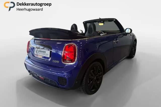 MINI Cooper (2019) thumbnail 6