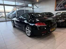 BMW Z4 (2011) thumbnail 2