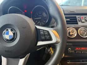 BMW Z4 (2011) thumbnail 11