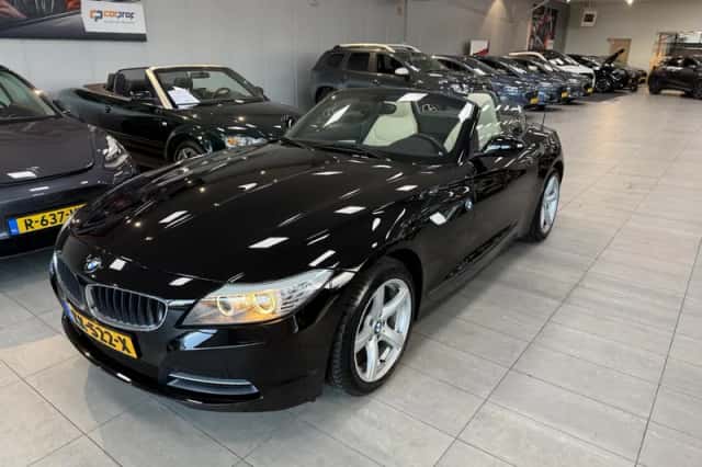 BMW Z4 (2011) thumbnail 19