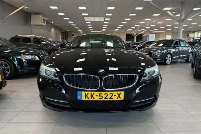 BMW Z4 (2011) thumbnail 4