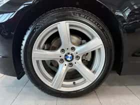 BMW Z4 (2011) thumbnail 10