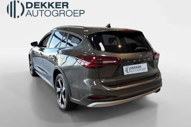 Ford Focus (2023) thumbnail 6
