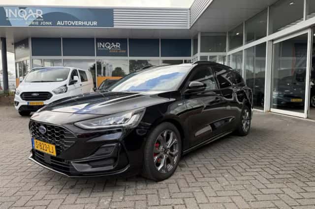 Ford Focus (2023) thumbnail 2
