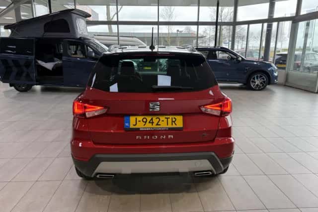 SEAT Arona (2020) thumbnail 5