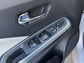 Nissan Micra (2023) thumbnail 11