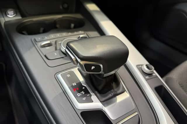 Audi A4 (2018) thumbnail 19