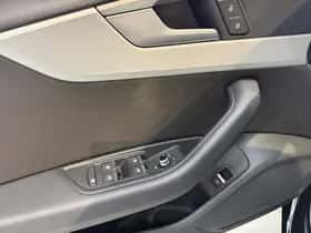 Audi A4 (2018) thumbnail 22