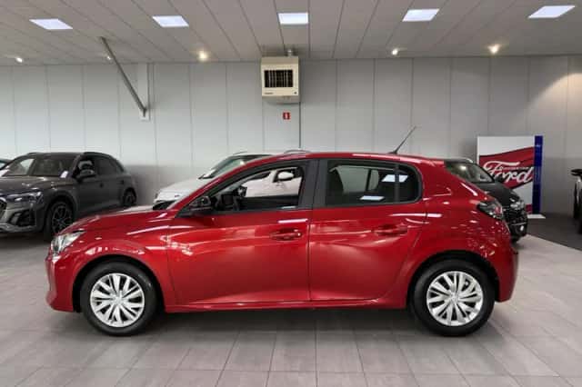 Peugeot 208 (2022) thumbnail 3