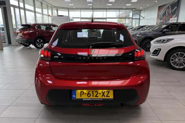 Peugeot 208 (2022) thumbnail 5