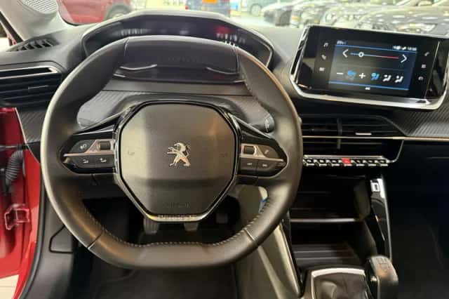 Peugeot 208 (2022) thumbnail 9