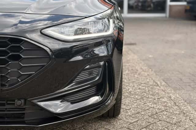 Ford Focus (2024) thumbnail 7