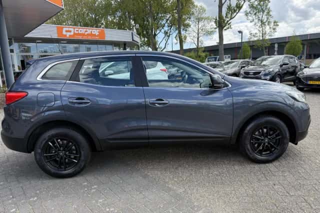 Renault Kadjar (2017) thumbnail 9