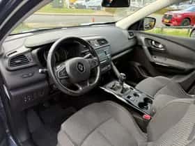 Renault Kadjar (2017) thumbnail 10