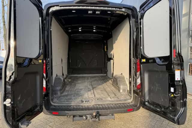 Ford Transit (2024) thumbnail 8