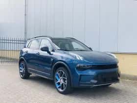 Lynk & Co 01 (2023) thumbnail 2
