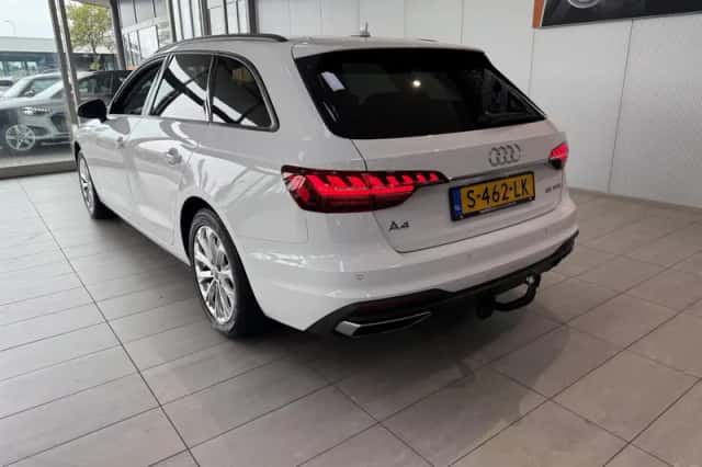 Audi A4 (2020) thumbnail 6