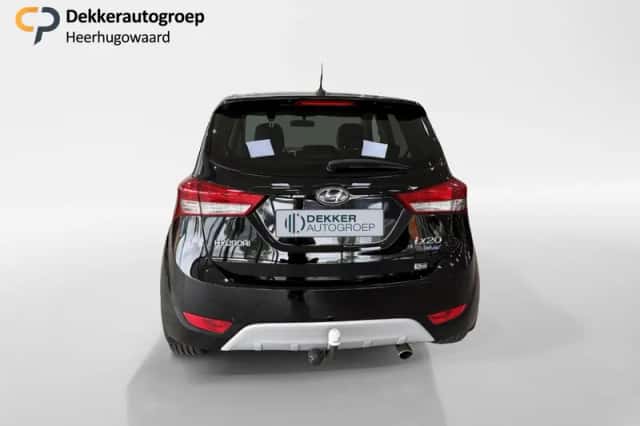 Hyundai ix20 (2012) thumbnail 6