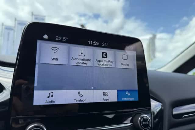 Ford Fiesta (2023) thumbnail 10