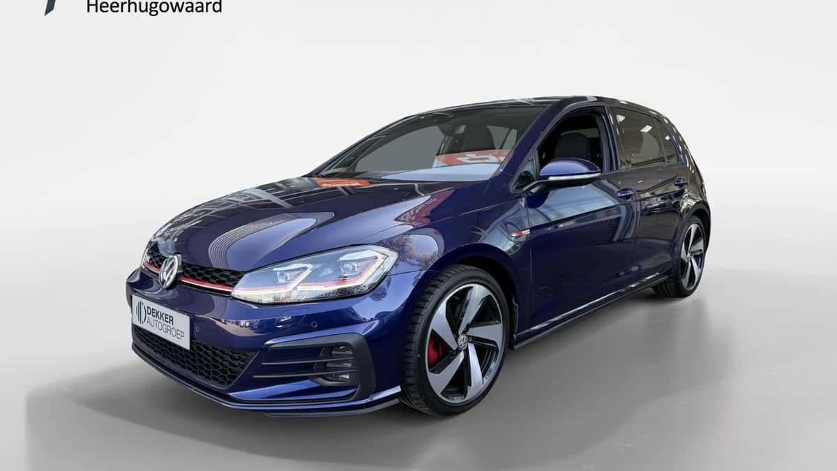 Volkswagen Golf (2018) — foto 1