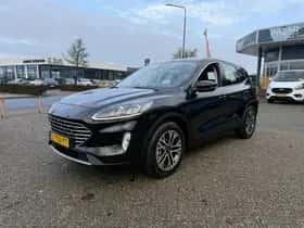 Ford Kuga (2021) thumbnail 2